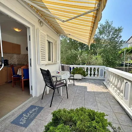 Zlatica By Interhome *