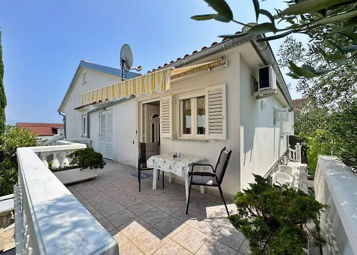 Zlatica By Interhome *