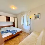 Apartman Zlatica By Interhome