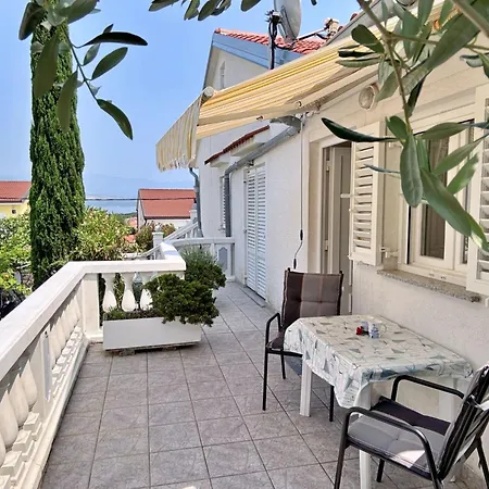 Zlatica By Interhome Šilo